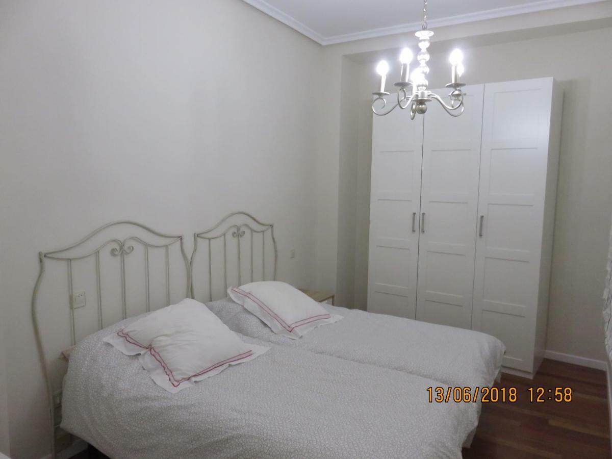 Vut Plaza De La Catedral Apartment Burgo Екстериор снимка