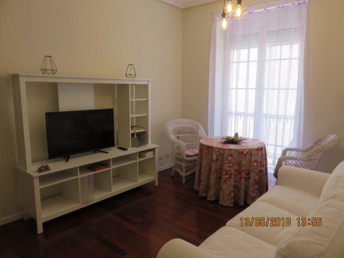 Vut Plaza De La Catedral Apartment Burgo Екстериор снимка